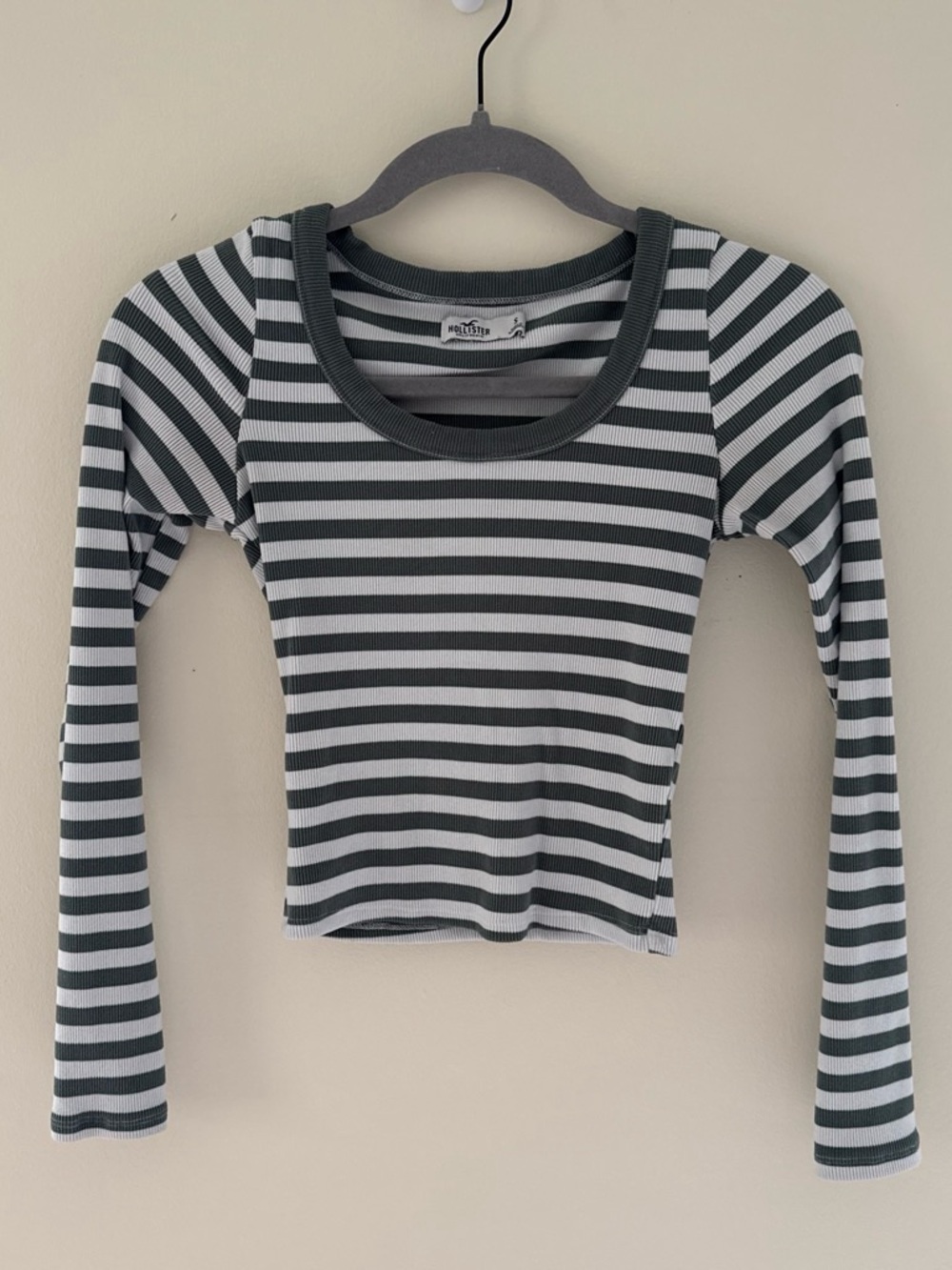 Hollister Green & White Striped Long-Sleeve Scoop Neck Tee